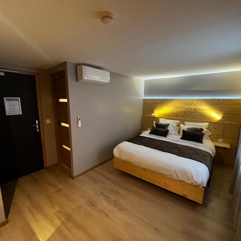 9WAGRAM Hotel Boutique - Chambre Lit Queen-Size Liffré - 1