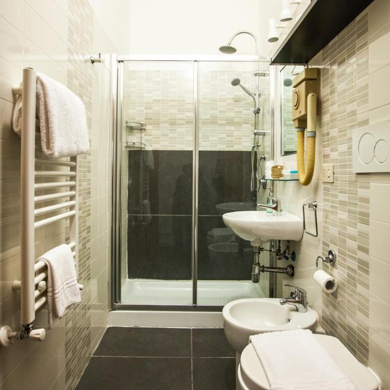 La Dolce Vita Roma - Camera Matrimoniale con Bagno Privato - 2