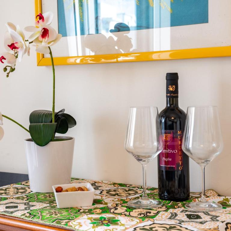 GuestHost - Central & Comfy Apartment with veranda - Appartamento con 1 Camera da Letto - 2