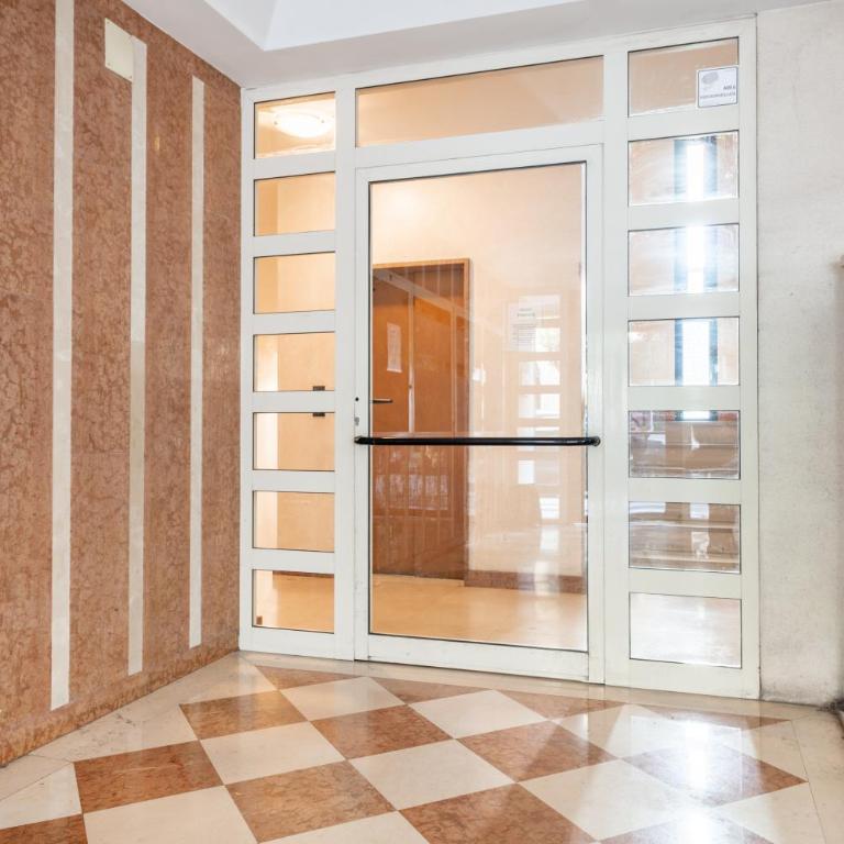 GuestHost - Central & Comfy Apartment with veranda - Appartamento con 1 Camera da Letto - 19