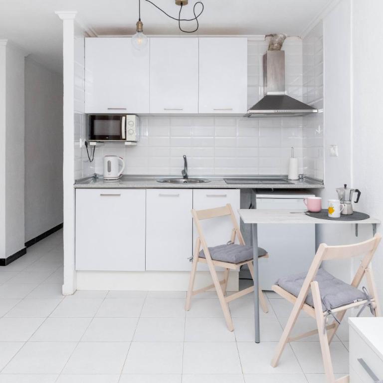 Espanatour ALECIA - Studio with Pool View - 7