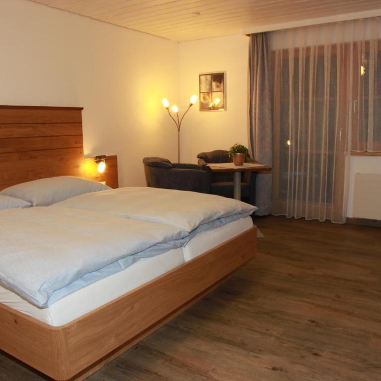 Apartment Madlaina - Apartment mit 2 Schlafzimmern - 4