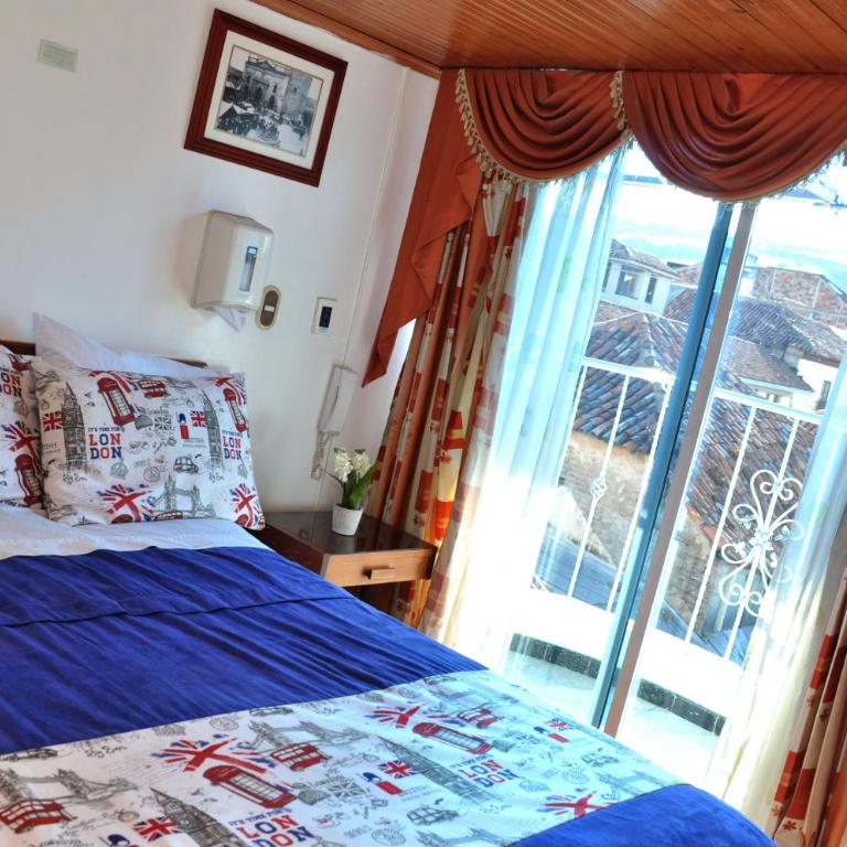 Hotel Suite Imperial - Double Room with Balcony - 2