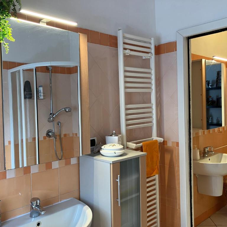 Appartamento incantevole a Parma - Two-Bedroom Apartment - 26