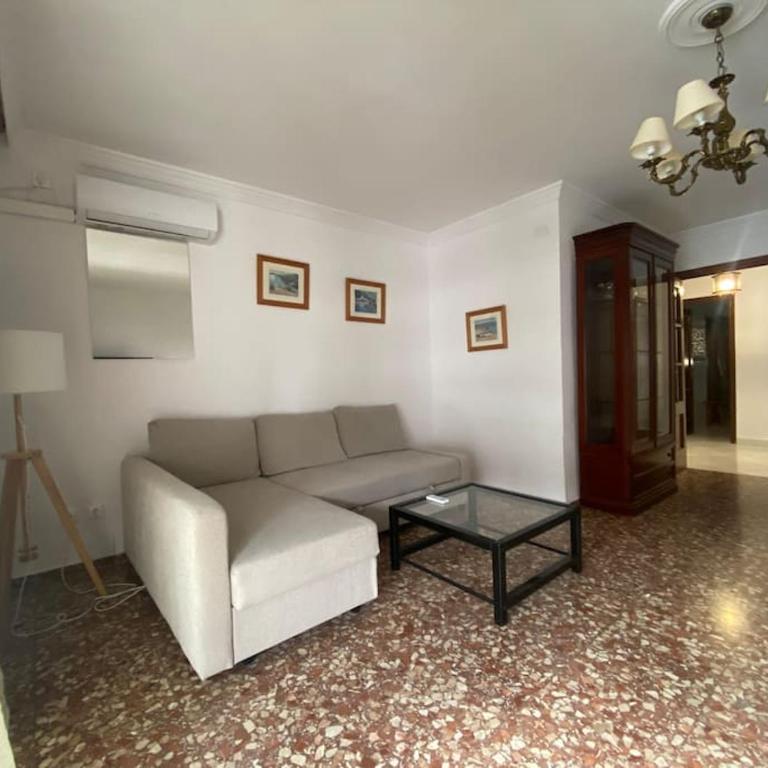 funcional piso 4 dormitorios frente a santa justa - Apartamento - 1