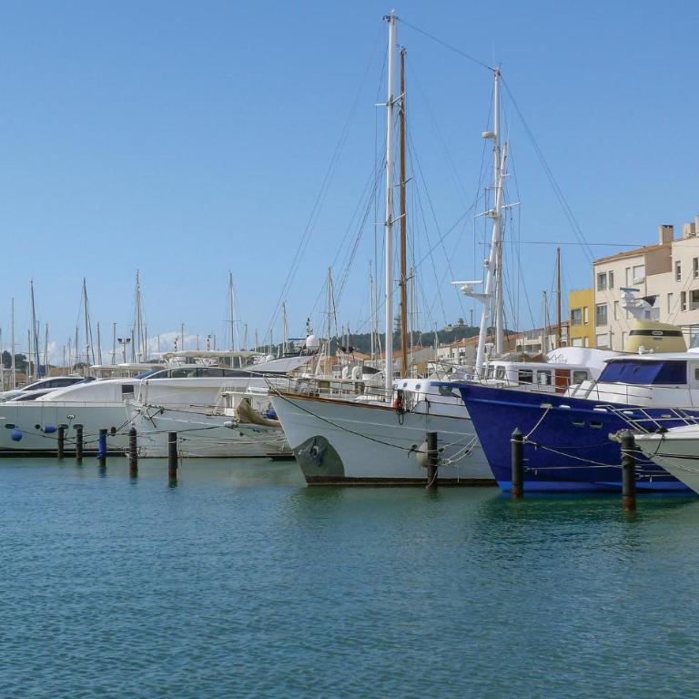 Beautiful Home In Agde - Maison de Vacances 5 Chambres - 33