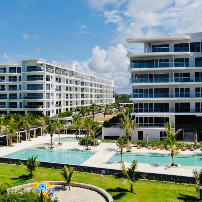 !Condominio de Lujo! Playa + Piscinas + Natural - Apartamento de 2 dormitorios - 26