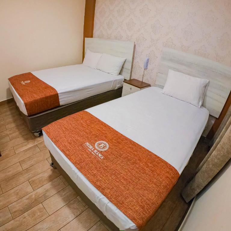Luxuri Hotel Piedra Blanca - Standard Double Room - 2