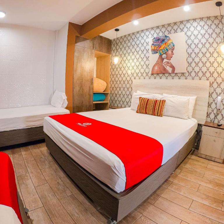 Luxuri Hotel Piedra Blanca - King Studio with Sofa Bed - 3