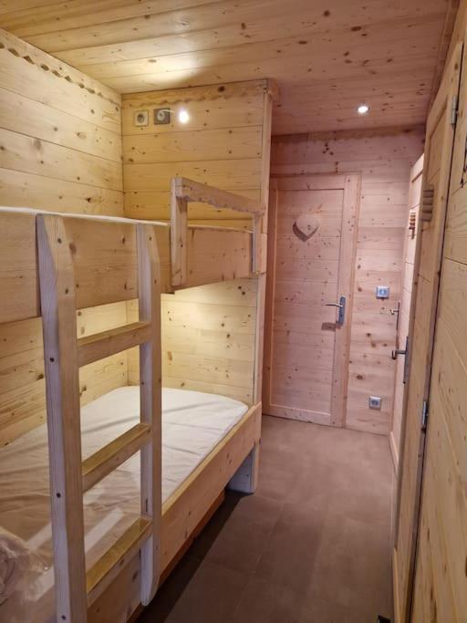 Charmant T2 rénové- Praloup 1600-parking privé, proche station - Appartement 2 Chambres - 19