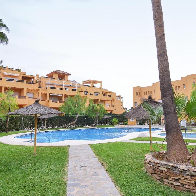 Cozy Apartment In Vera With Swimming Pool - Apartamento de 2 dormitorios - 1