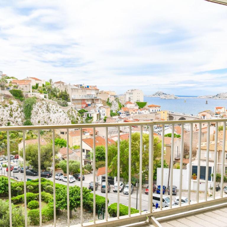 Bail mobilité - Balcon et vue splendide sur la mer - Appartement - 9