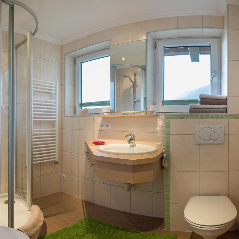 Haus Fernblick - Doppelzimmer mit Balkon - 21