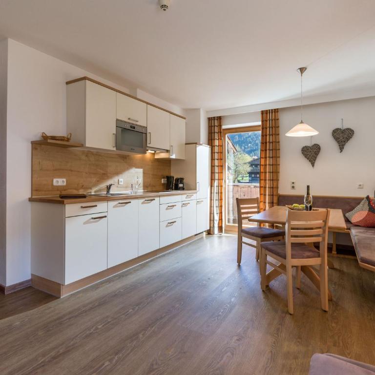 Apart Landhaus Heim - Deluxe Apartment mit 2 Schlafzimmern - 3
