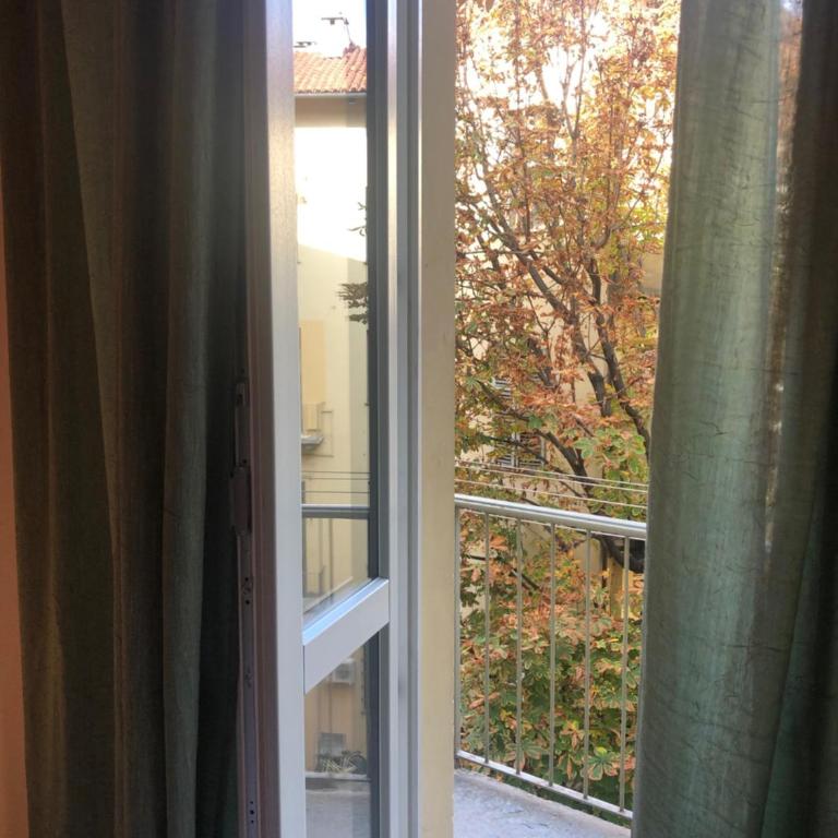Santa Chiara Suites by Home4holidays - Monolocale con Balcone - 40