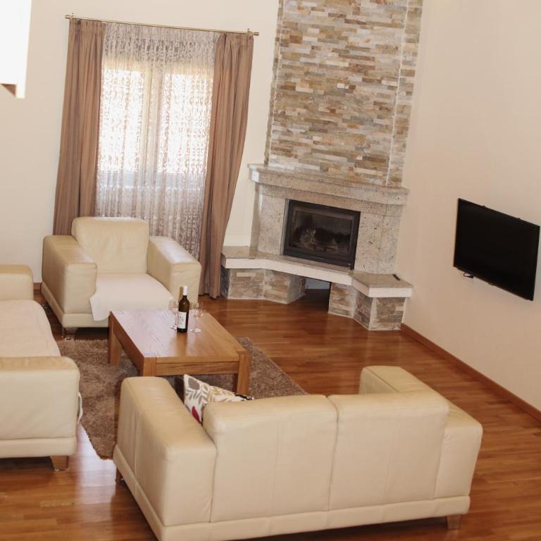 My sweet home Jahorina - Three-Bedroom Apartment - 13