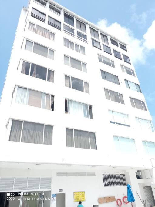 Lindo apartamento en el mejor sector de la isla. piscina, bbq, playa a 30 metros - Apartamento de 2 dormitorios - 18