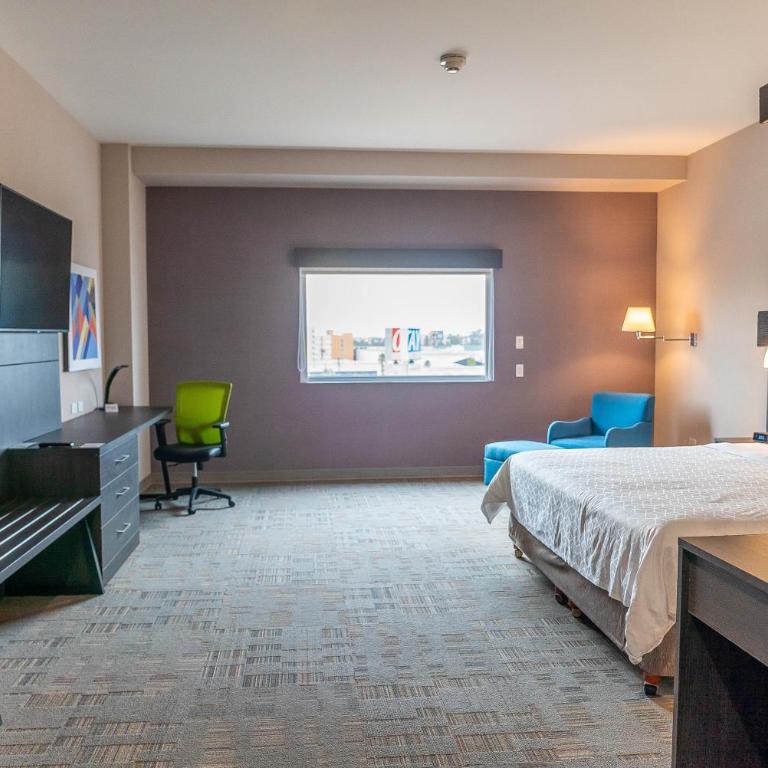 Holiday Inn Express & Suites - Tijuana Otay by IHG - Standard King Room - Accessible - 5