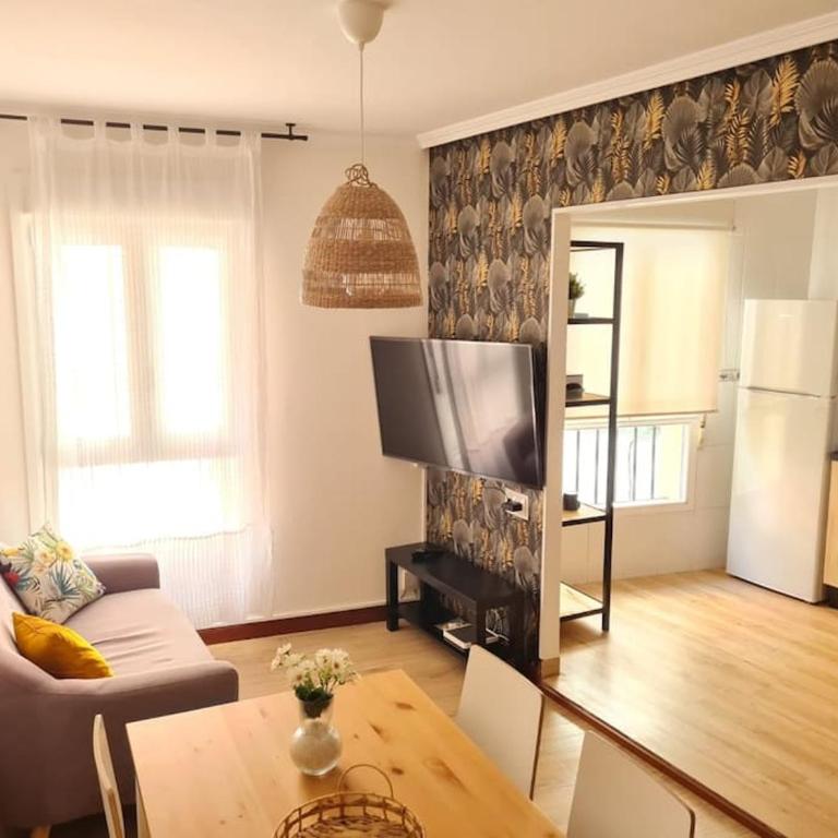 La casita verde. Metro cerca del Casco Viejo - Two-Bedroom Apartment - 3
