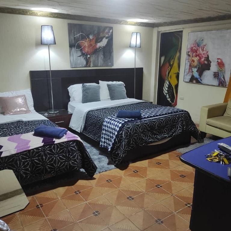 Casa Confortable en Zamora Chinchipe - Seven-Bedroom House - 1