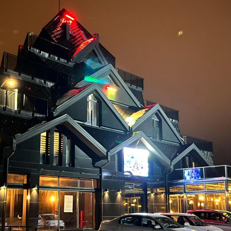 Diamond Magic Divcibare - Studio s King-sajz Krevetom i Sofom na Izvlačenje - 5