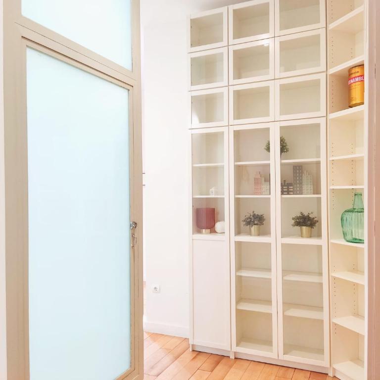 HomeySeville-Special Apartment Arenal 6 pax, Parking Optional - Apartamento de 2 dormitorios - 13