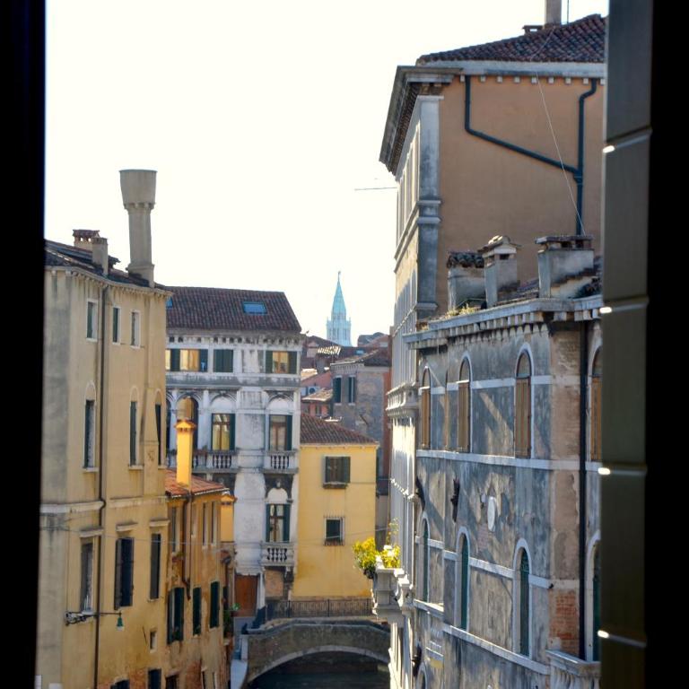 B&B Le Marie - Camera Matrimoniale Deluxe con Vista Canale - 10