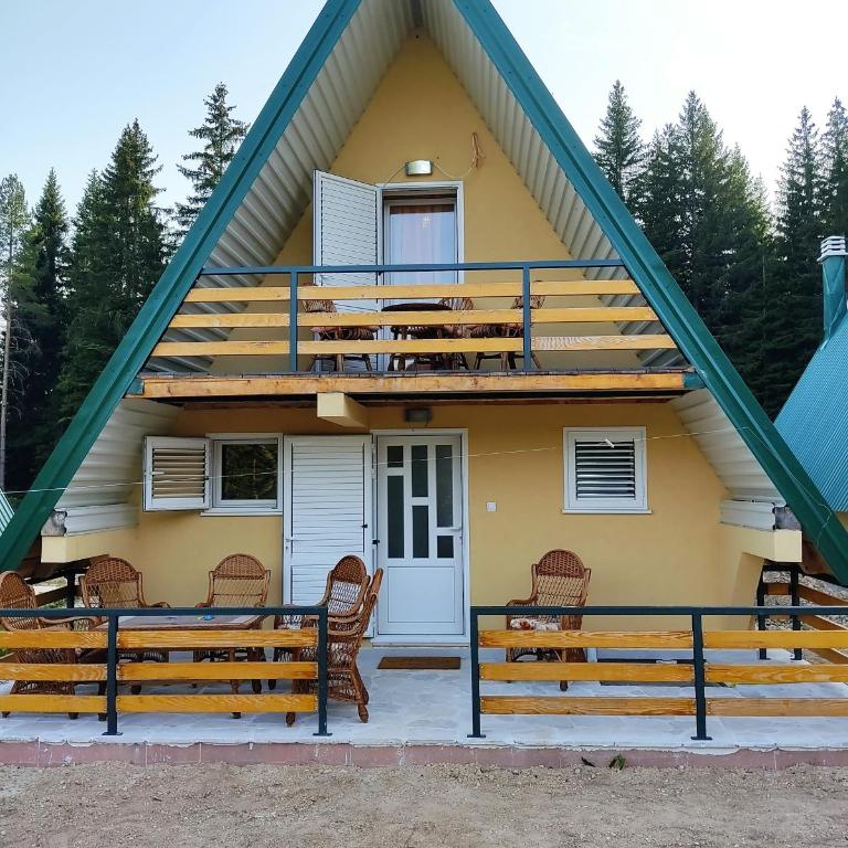 Vikendica Pine - Two-Bedroom House - 1