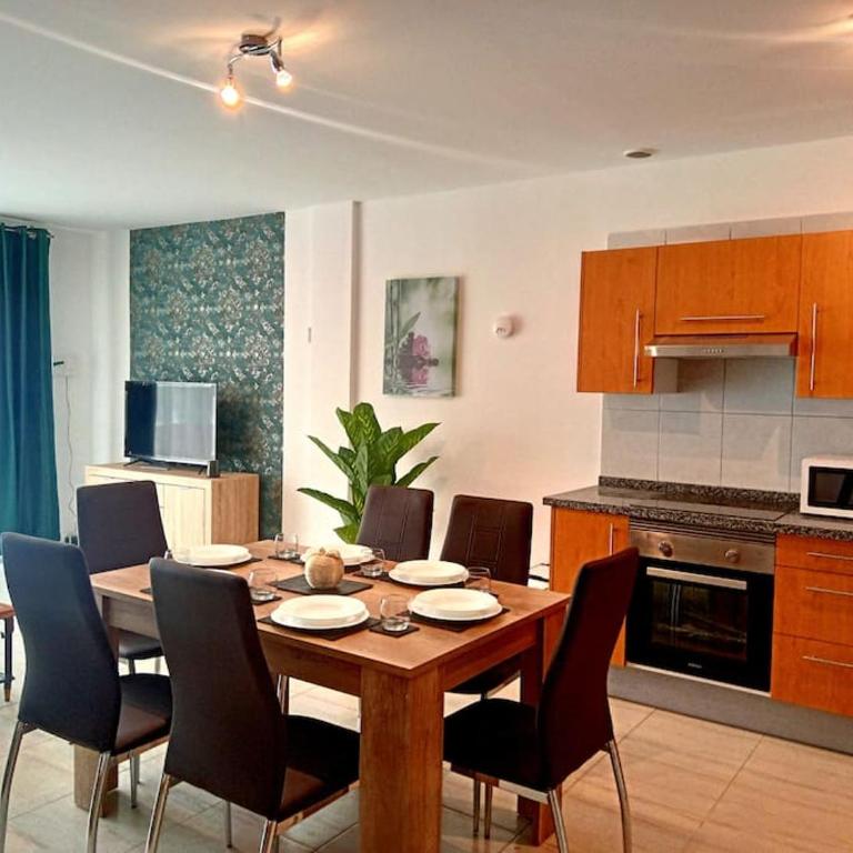 Classic Style Rental with Pools - Apartamento de 3 dormitorios - 4