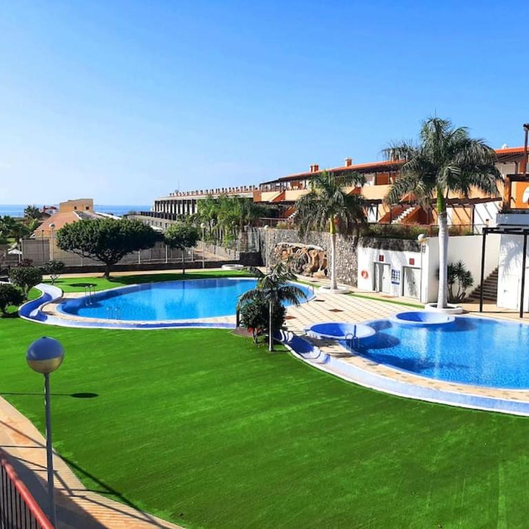Classic Style Rental with Pools - Apartamento de 3 dormitorios - 17