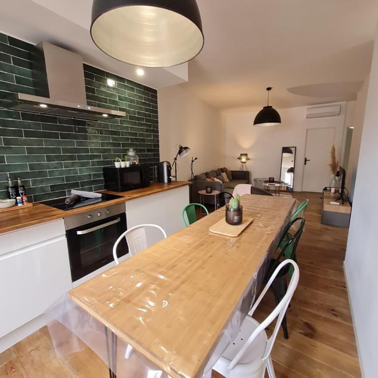 SETE Bel appartement rénové. Superbe emplacement. - Appartement 3 Chambres - 6