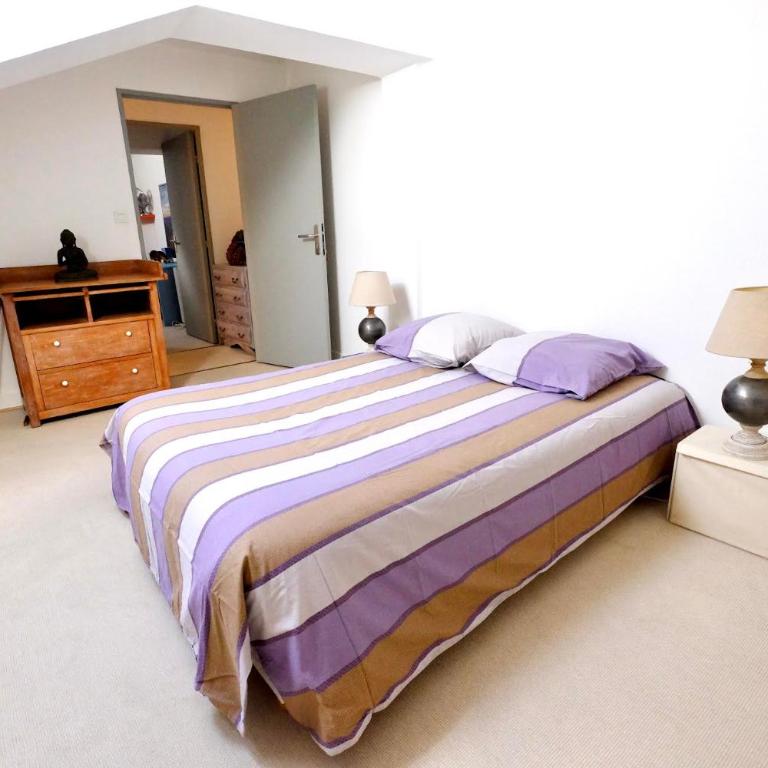 Superbe T3 duplex parking privé gratuit sur place - Appartement - 7