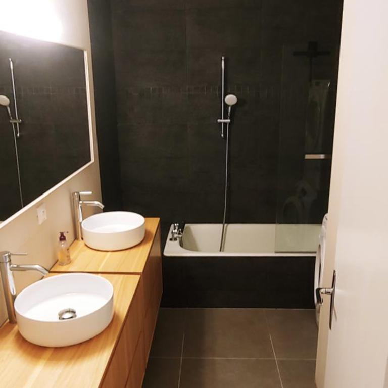Agréable T3 avec jardin et parking privé, à 350m du centre ville et des plages, wifi, remise supplémentaire de 10 pourcent pour une location à la semaine - Appartement 2 Chambres - 27