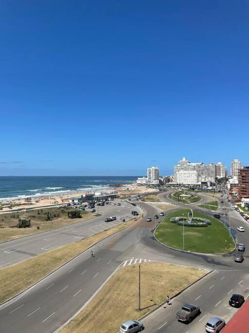 Casa Nostrum Priceless View Central Location 3BR 3BA - Three-Bedroom Apartment - 98