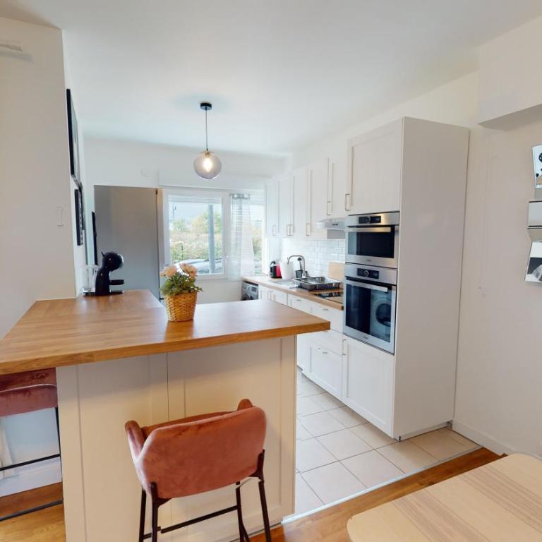 Live Like a Local Stylish 2BR with Balcony & Parking - Appartamento con 2 Camere da Letto - 8