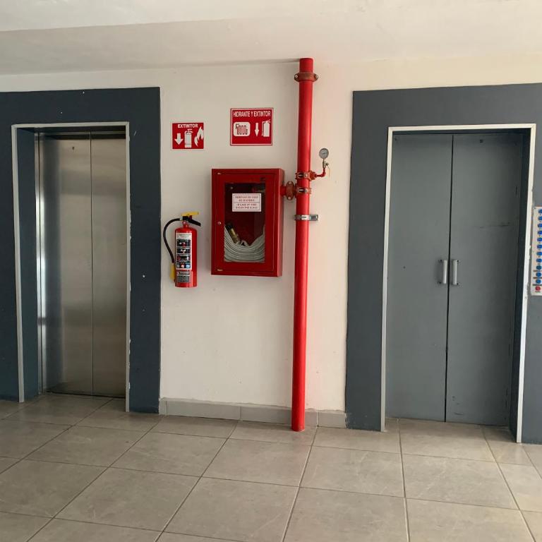 Departamento nuevo y céntrico con ambiente familiar en Guadalajara - Two-Bedroom Apartment - 34