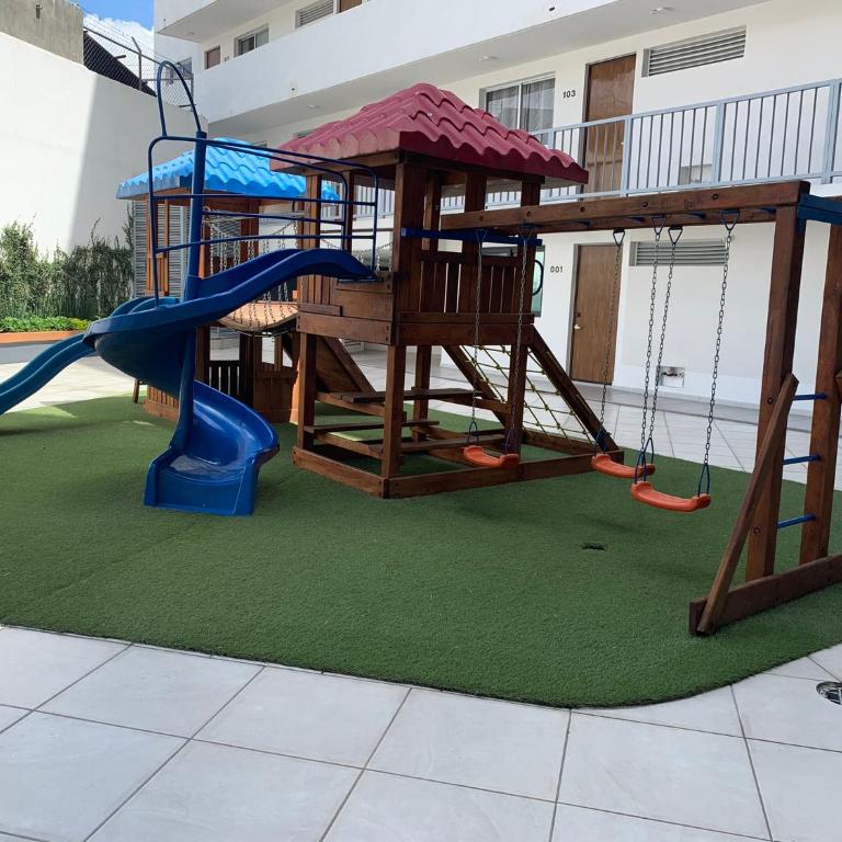 Departamento nuevo y céntrico con ambiente familiar en Guadalajara - Two-Bedroom Apartment - 28