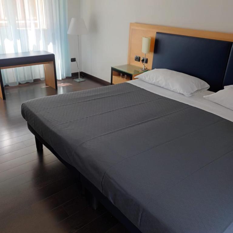 Luxury Rooms Padova Station - Camera King - 4