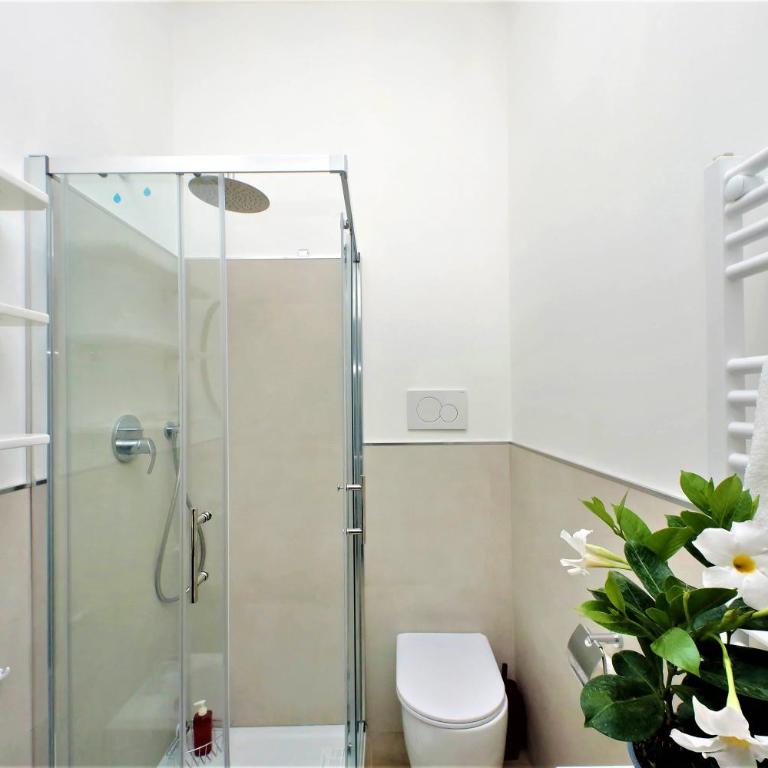Bellezza Al Colosseo - B&B & Apts - Two-Bedroom Apartment -- Via San Giovanni in Laterano 226 - 19