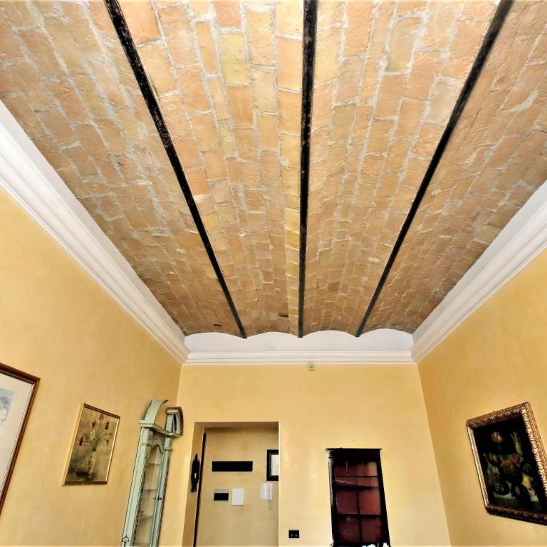 Bellezza Al Colosseo - B&B & Apts - Two-Bedroom Apartment -- Via San Giovanni in Laterano 226 - 3