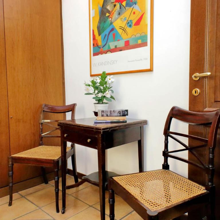 Bellezza Al Colosseo - B&B & Apts - Two-Bedroom Apartment -- Via San Giovanni in Laterano 226 - 15