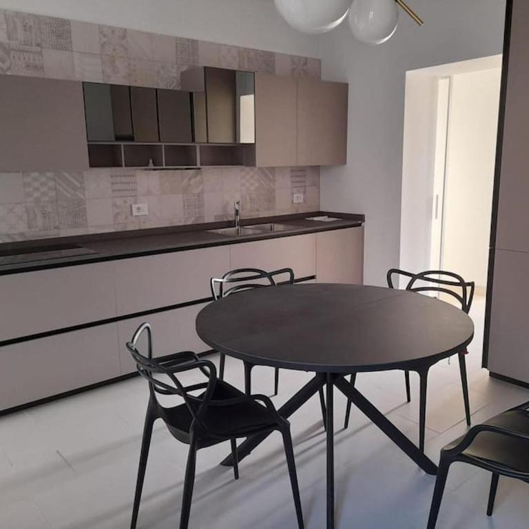 Nel cuore della città - Appartamento con 2 Camere da Letto - 7