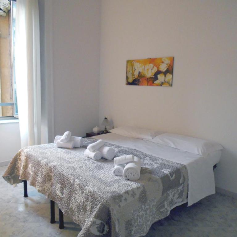 Suite Donnaregina - Appartamento con 2 Camere da Letto - 11