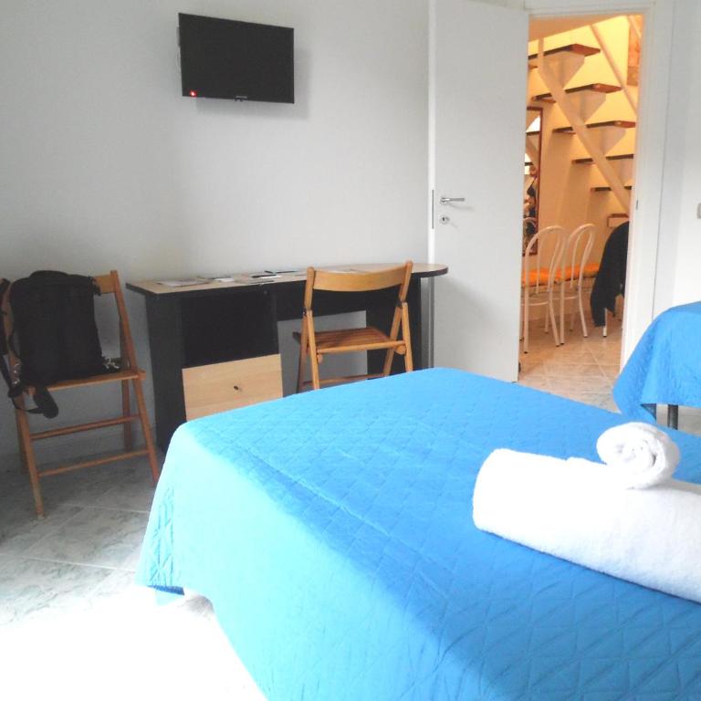 Suite Donnaregina - Appartamento con 2 Camere da Letto - 17