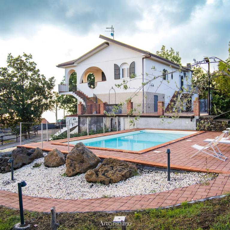 Tenuta Carbone - Con piscina e parcheggio privato - Villa con 3 Camere da Letto - 2