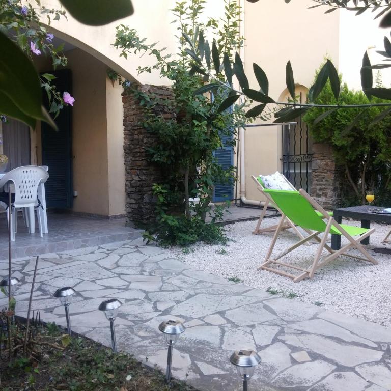 Agréable T3 avec jardin et parking privé, à 350m du centre ville et des plages, wifi, remise supplémentaire de 10 pourcent pour une location à la semaine - Appartement 2 Chambres - 2