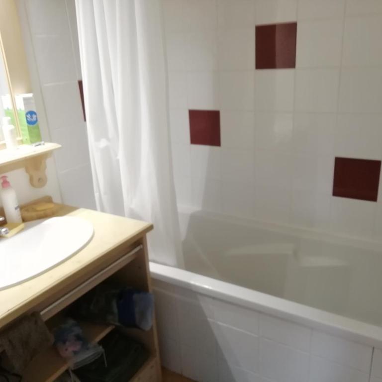 Espace et confort de 45 m2 dans station familiale à 1800 - Apartment mit 2 Schlafzimmern - 17