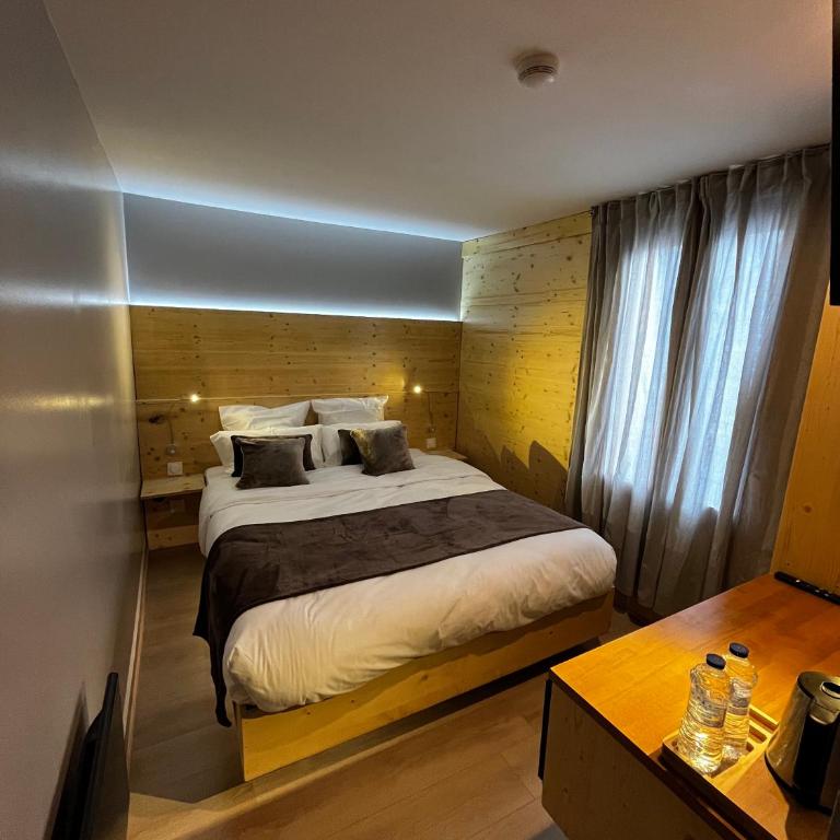 9WAGRAM Hotel Boutique - Chambre Lit Queen-Size Calvados - 13
