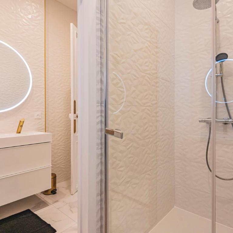 PRESTIGE Heart of Reims - Appartement - 35