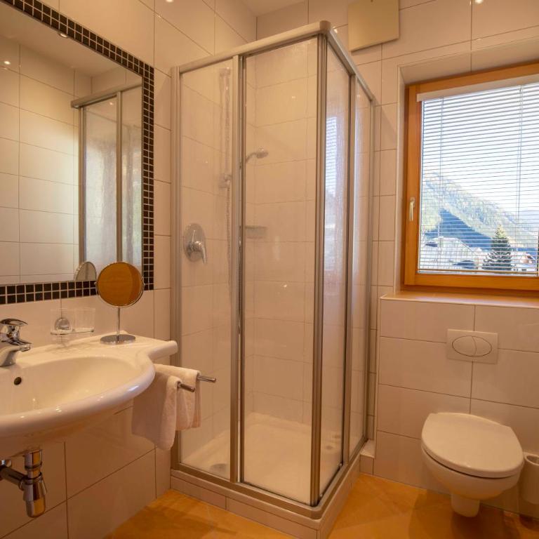 Kirchwirt Appartements - Standard Apartment mit 3 Schlafzimmern und Balkon - 7